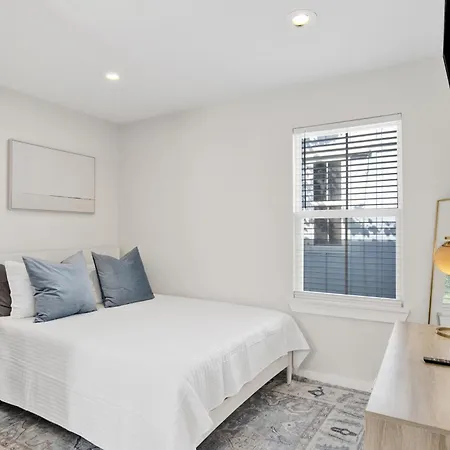 Brand New Cottage In Downtown Mobile! Walking-Distance To Heart Of Downtown! Exterior photo