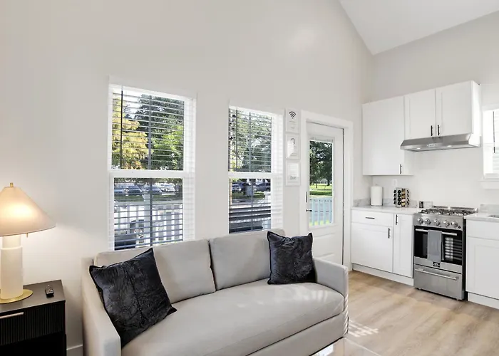 Brand New Cottage In Downtown Mobile! Walking-Distance To Heart Of Downtown!