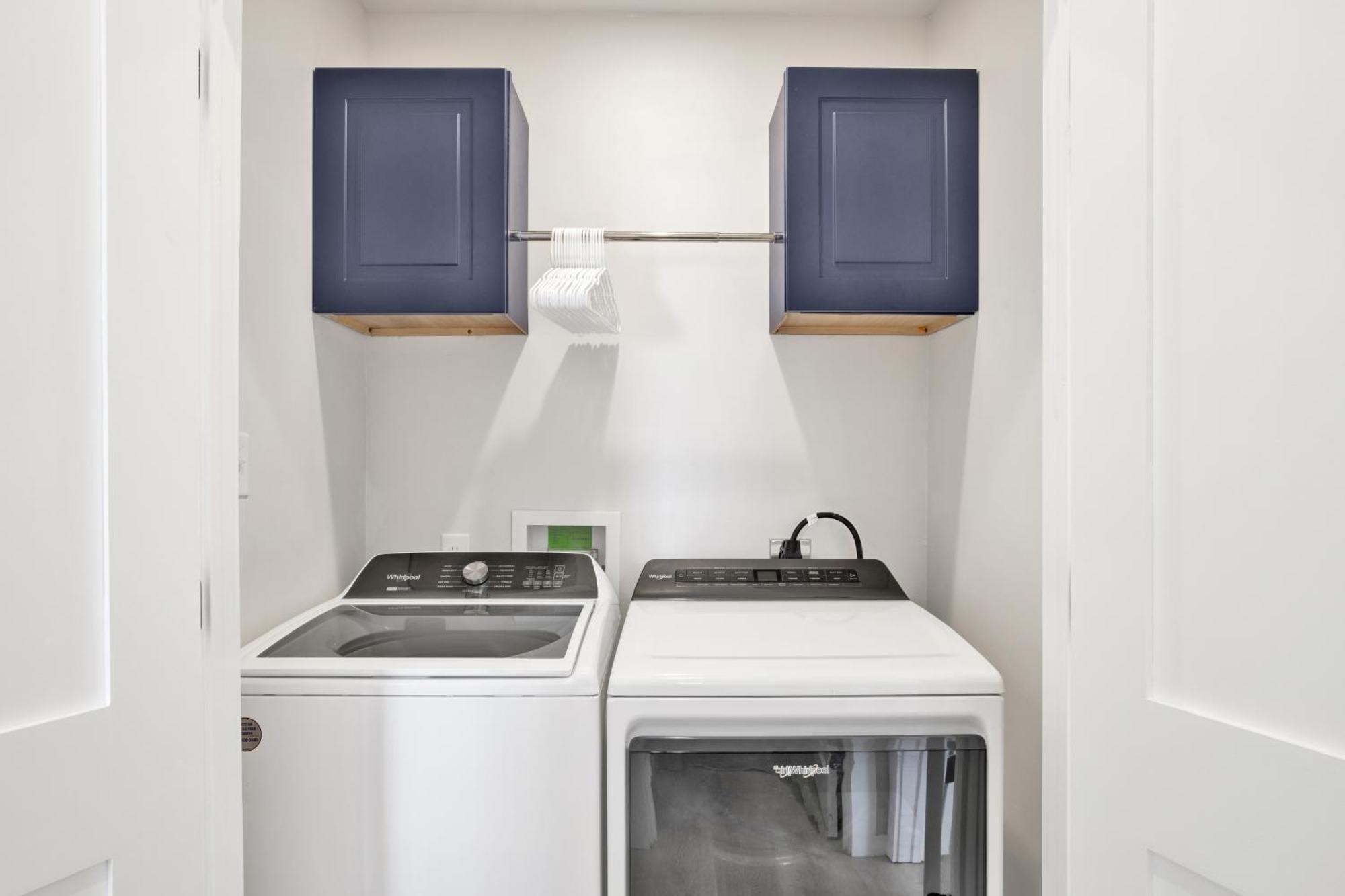 Brand New In Downtown Mobile! Walking-distance To Heart Of Downtown! Holiday home